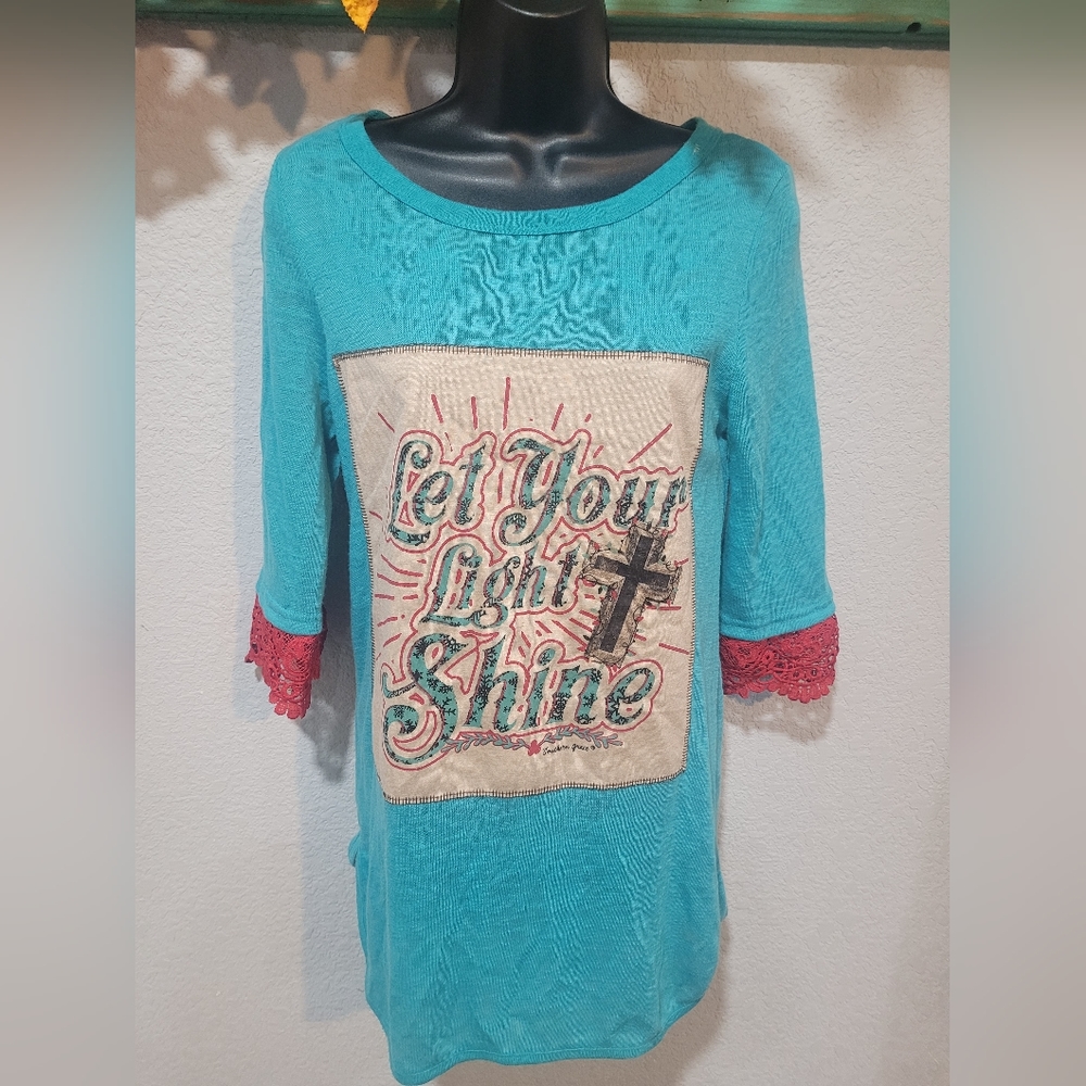 Beautiful top with lacey detail